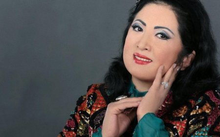 Әуежайда иіліп сәлем салған Мақпал Жүнісова жұртты сүйсінтті (ВИДЕО)