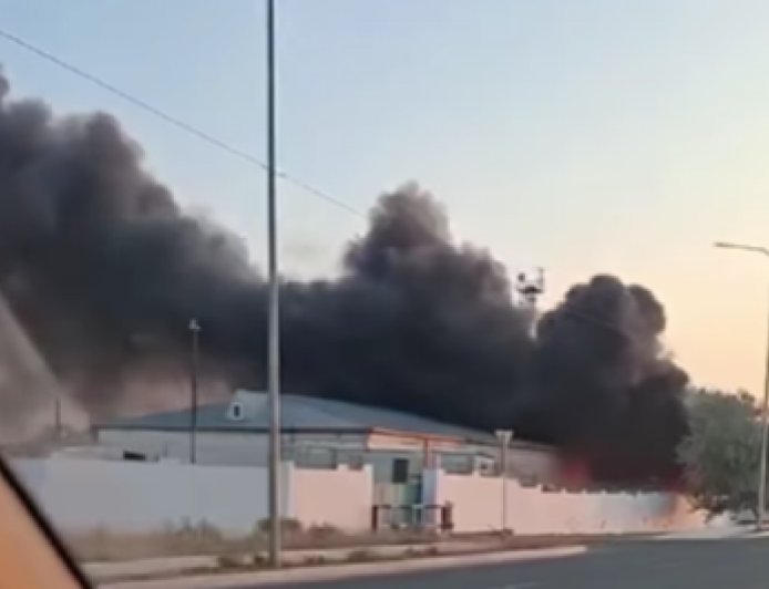 Пожар вспыхнул на складе воинской части под Актау