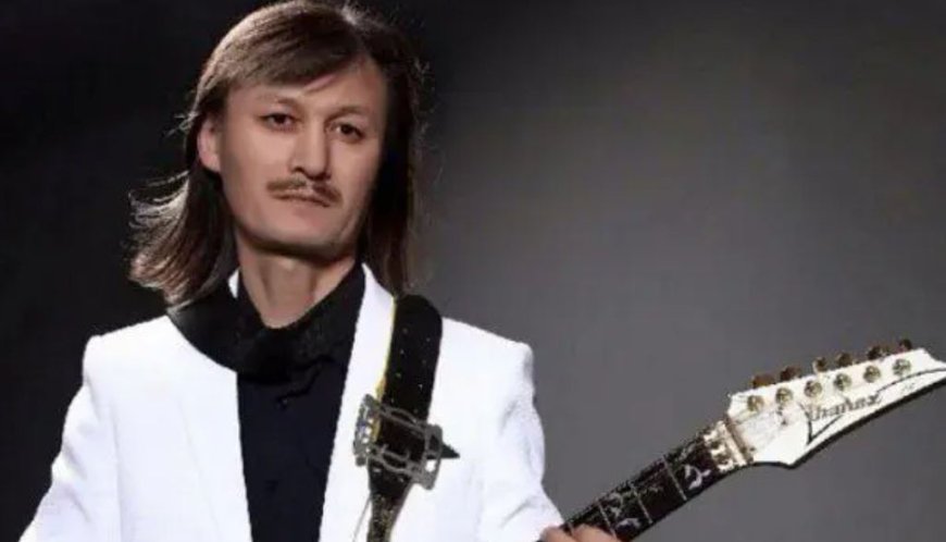 «Әнін тыңдасам, құлаққабымды лақтырып жіберемін»: Ұлықпан Жолдасов әнші Sadraddin-ге шүйлікті