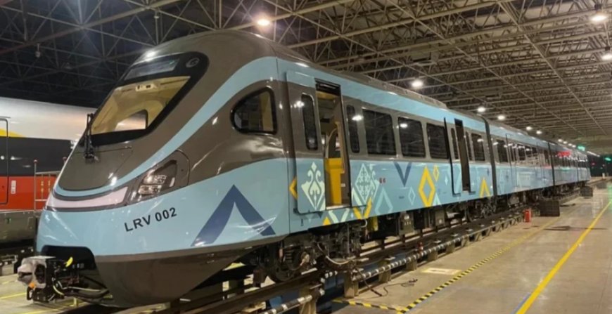 Астанада вандалдар LRT вагондарын бүлдірген (ФОТО)