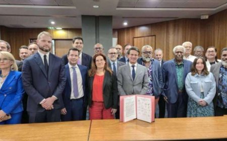 Парижде жаңа мемлекет құру туралы келісімге қол қойылды