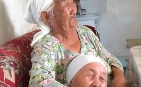 Жылап көріскен апалы-сіңілі қариялар елдің жүрегін елжіретті (ВИДЕО)