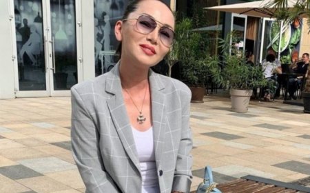 «10 жылдан бері тағамын»: Баян Мақсатқызы мойнындағы «крест» туралы айтты