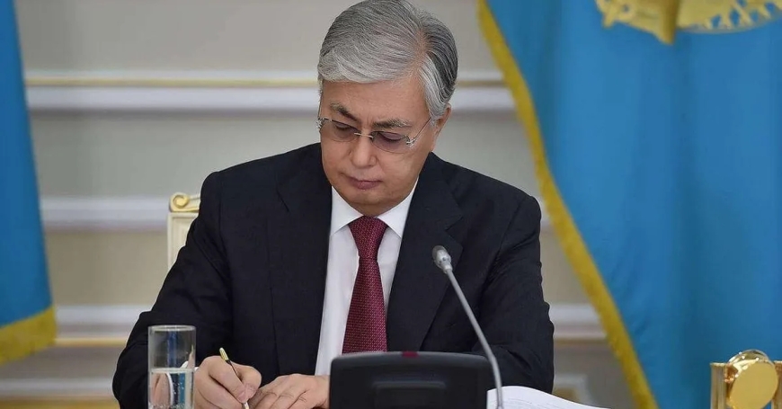 Қосылған құн салығының мөлшерлемесі 16 пайыз болып бекітілді: Тоқаев заңға қол қойды