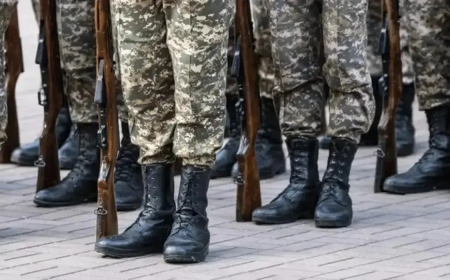 Қазақстанда суицидке бейім жігіттер әскерге алынбайды