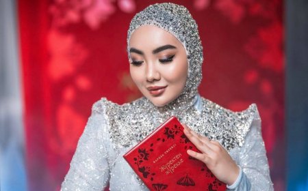 «Аңқау елге арамза молда»: Төреғалидің қарындасы кітап сатамын деп сынға қалды