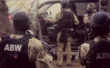 «Тыңшы қазақ»: Польшада Қазақстанның Украинадағы елшілігінің қызметкері қамауға алынды