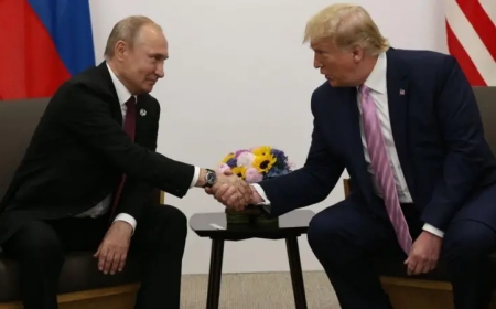 Трамп пен Путин келіссөзінің басталу уақыты белгілі болды