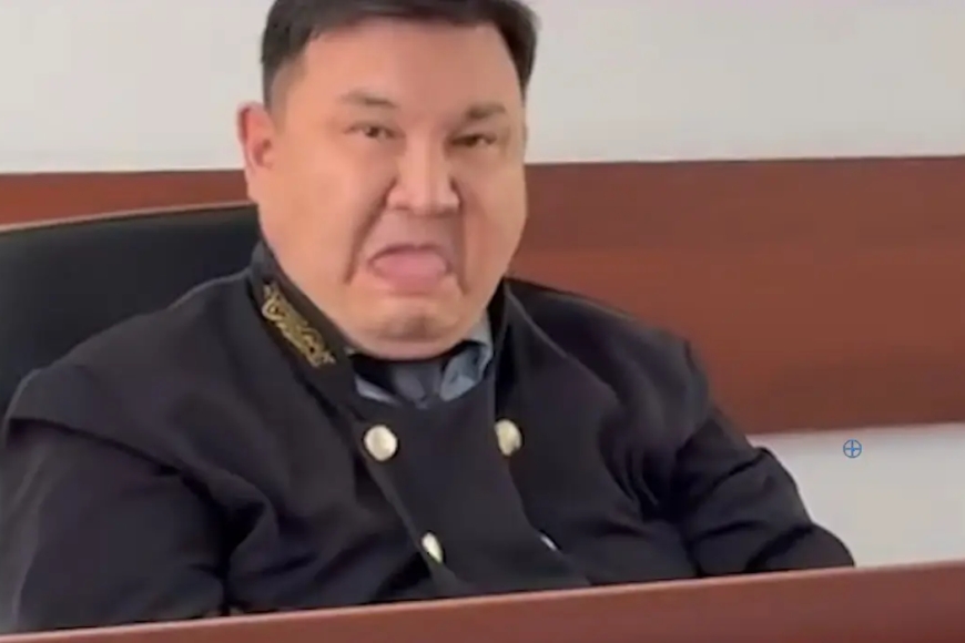 Лука Мудищев қатысқан ескі орыс порносы