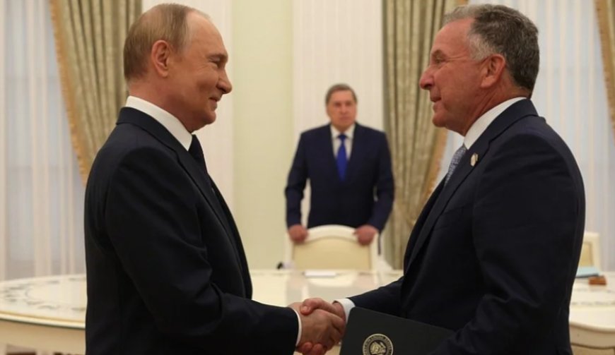 Путин АҚШ президентінің арнайы өкілін Кремльде қабылдады