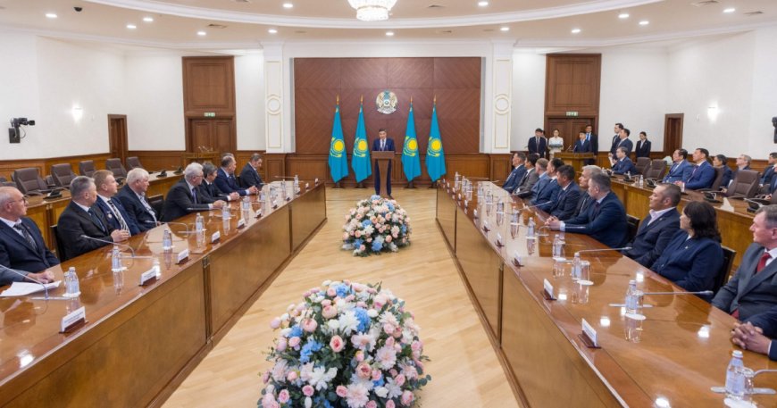Шахтер күні: Сала мамандары мен ардагерлеріне мемлекеттік наградалар табыс етілді