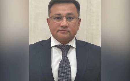 Автобус қоғамдық көлік емес: сот қоғамдық орында шу шығарған прокурорды ақтап алды