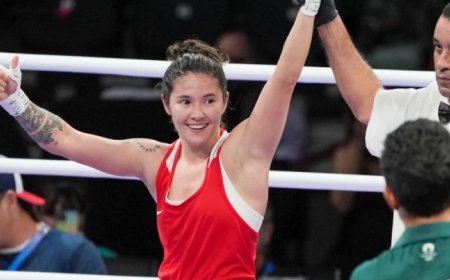 Назым Қызайбай украиналық боксшыны жеңіп, әлем чемпионатының жартылай финалына шықты