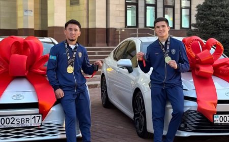 «3 көлік пен бір-бір пәтер»: Ағайынды Сабырхандарға қошемет көрсетілді