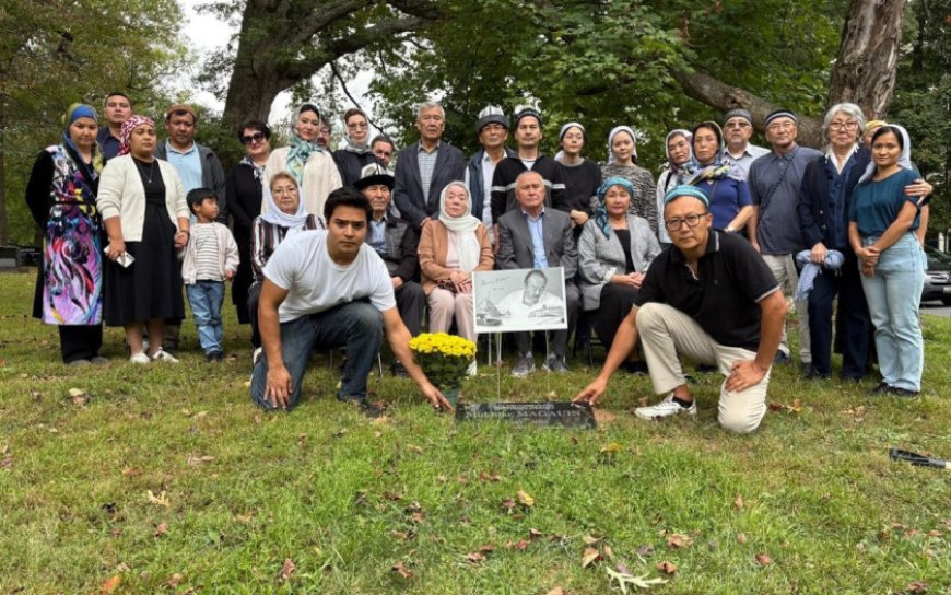 Мағауиннің қабіріне туған жердің топырағы мен жусаны жеткізілді