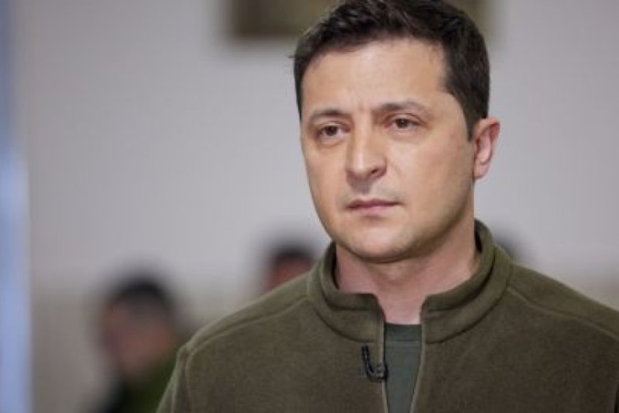 Зеленский президенттік қызметтен қашан кететінін мәлімдеді