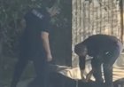 «Қалтама салғаны анық көрінеді»: Полицияның күдіктінің қалтасына есірткі салғаны рас болып шықты