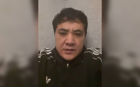 Транссексуал төсекте қызды трахает Қозған кезде пенис қатты болады.