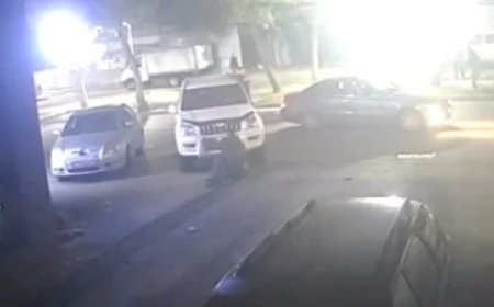 Алматыда жүргізуші көршісін көлікпен әдейі қаққан