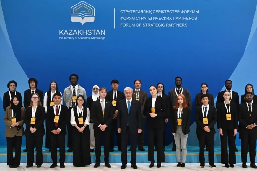 Бозена Рынсканың жалаңаш суреті