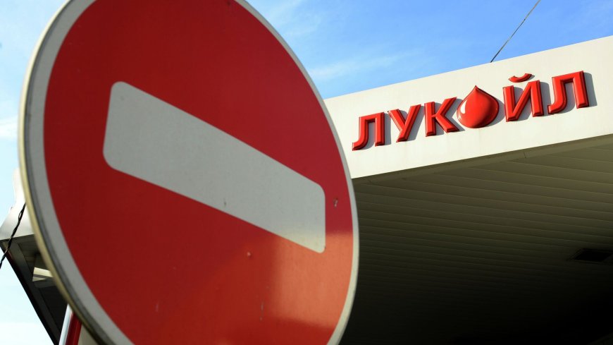 Ұлыбритания Ресейдің Роснефть және Лукойл компаниясына санкция салды