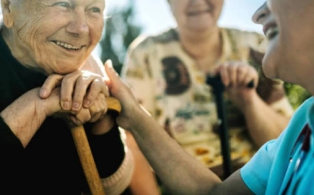 Атырауда ақырзаман туралы діни кітапша таратқан зейнеткер ұсталды