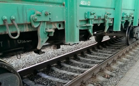 Ақмола облысында 8 вагон рельстен шығып аударылып қалды
