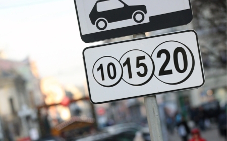 Астана мен Алматыда ақылы жеке тұрақтар жойылады