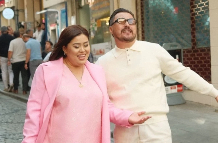 «Шай берді»: Олжас Абай Дариға Бадықованың анасымен кездесті (ВИДЕО)