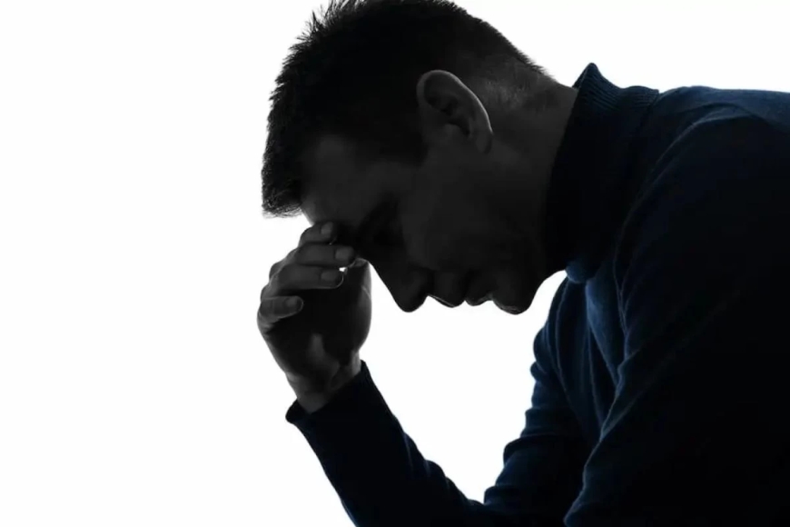 «Ата-анамды пәтерімнен қуып шықтым»: Желіде ер адамның жазбасы қызу талқыланып жатыр