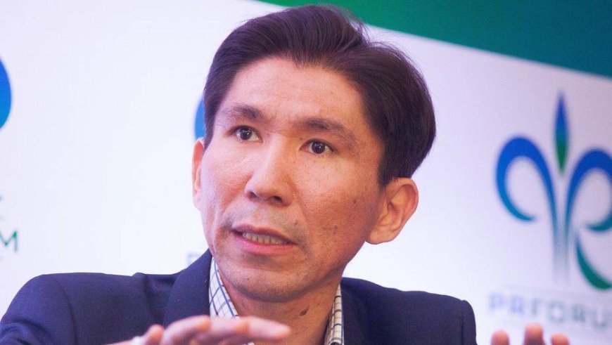 «Желтоқсаншы жастарды азаптаған»: Желіде Досым Сәтбаевтың әкесіне қатысты ақпарат тарады