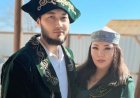 Ресейдегі қазақ отбасы соғысқа қатысқандарға берілген сыйлықты көрсетіп сынға қалды