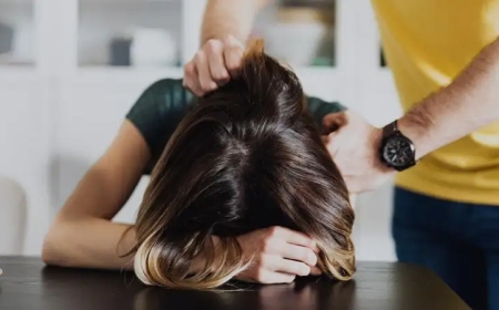 «Саусақтарын, қолдарын тіліп тастаған»: Қызылордада 15 жастағы қызды зорлаған студент оған үйленгеннен кейін де қорлап келген