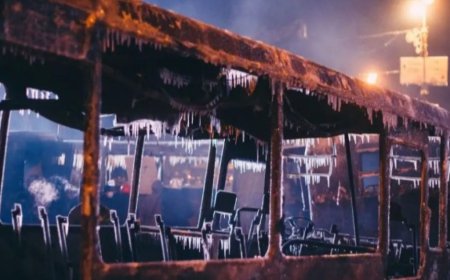 Қосшыда автобус түгі қалмай жанып кетті