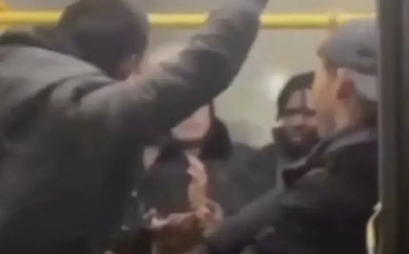 «Батыр болсаң, Африкаға бар, сойып жеп қойсын»: Бірнеше алматылық шетелдік азаматты автобуста ұрып-соққан