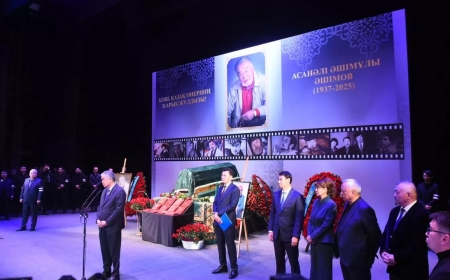 Қазақ елі Асанәлі Әшімовты ақтық сапарға шығарып салды