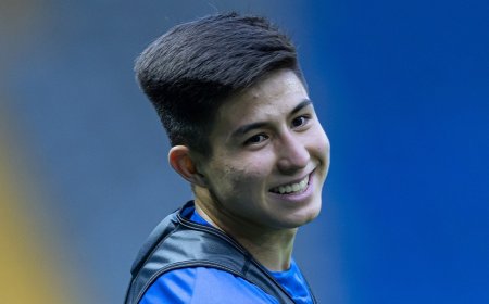 Дастан Сәтпаев сүйіктісін көрсетті (ФОТО)