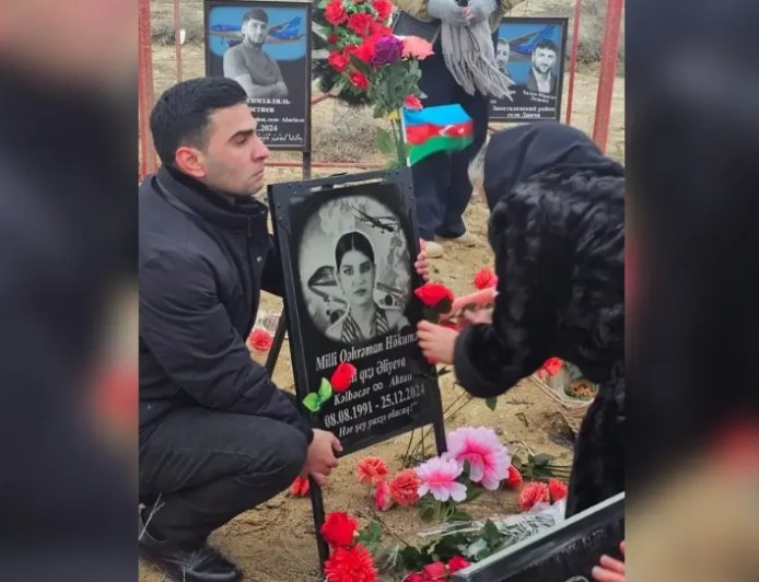 AZAL ұшағының апаты: Қаза тапқандардың жақындары Ақтауға аза тұтуға келді