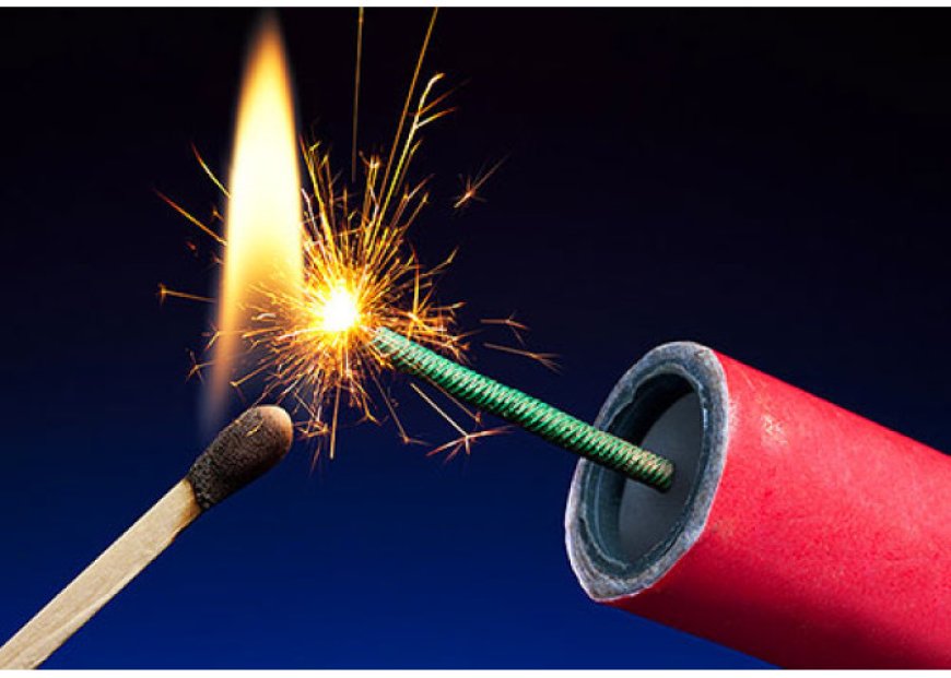 Қарағандыда балалар жерде құлап жатқан адамның жағасына петарда тастаған