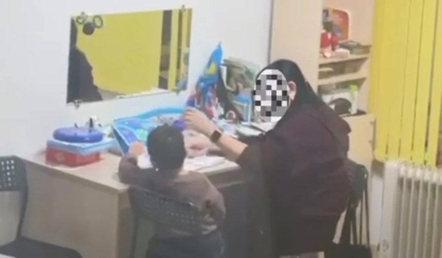 «Жүйкең шыдамаса, кетсеңші»: Қарағандыда логопед баланы ұрған (ВИДЕО)