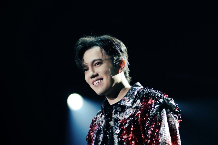 «18 жасымда армандағанмын»: Димаштың Ригадағы концерті ерекше өтті