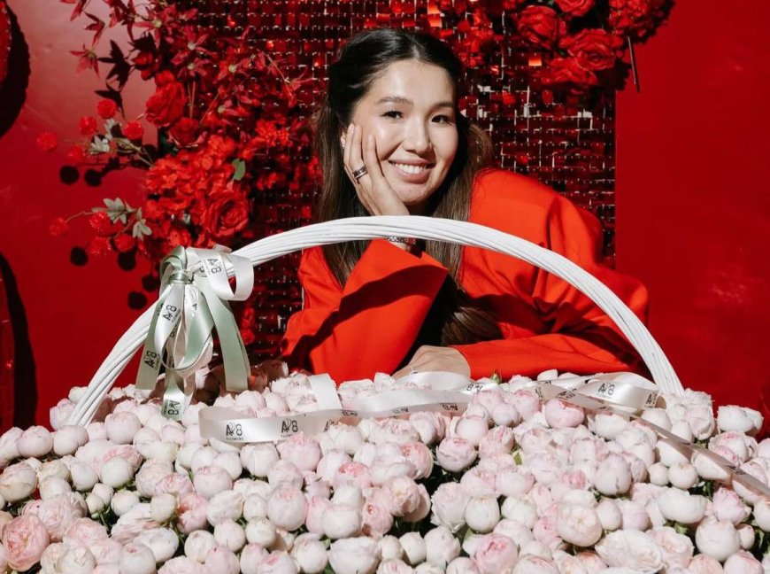 «Күйеуің Асхат Тағыберген»: Танымал футболшының жары өз кәсіптерімен мақтанды