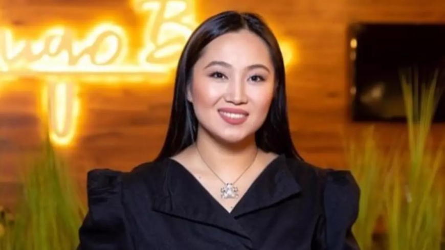 «Халықтың есінде екенсіз»: сахнадан алыстап кеткен әнші Динара Қырықбаева тойда елдің қошеметіне бөленді