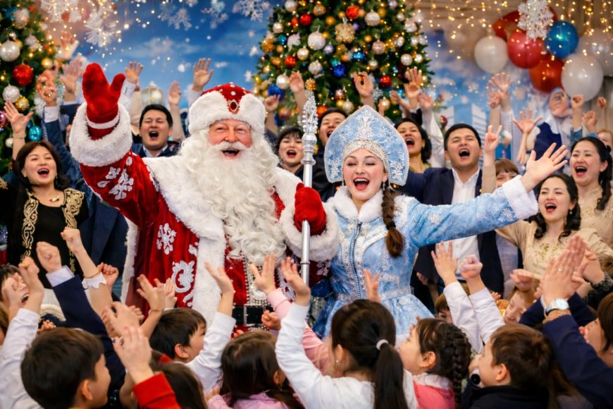 «Қазақша сөйле»: қазақтілді балаларға арналған жаңажылдық ертеңгілікке орыстілді Аяз ата шақырған