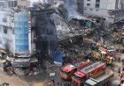 60 адам қаза тапты: Пәкістанда сауда орталығы отқа оранды