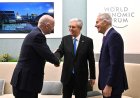 Тоқаев Давоста бірқатар кездесу өткізді