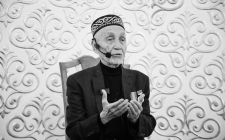 «Ақсақалдың дәм-тұзы таусылған екен»:  Бас мүфти Рәтбек қажының  отбасына көңіл айтты