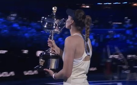 Елена Рыбакина Australian Open чемпионы атанды: Мельбурн төріндегі тарихи жеңіс