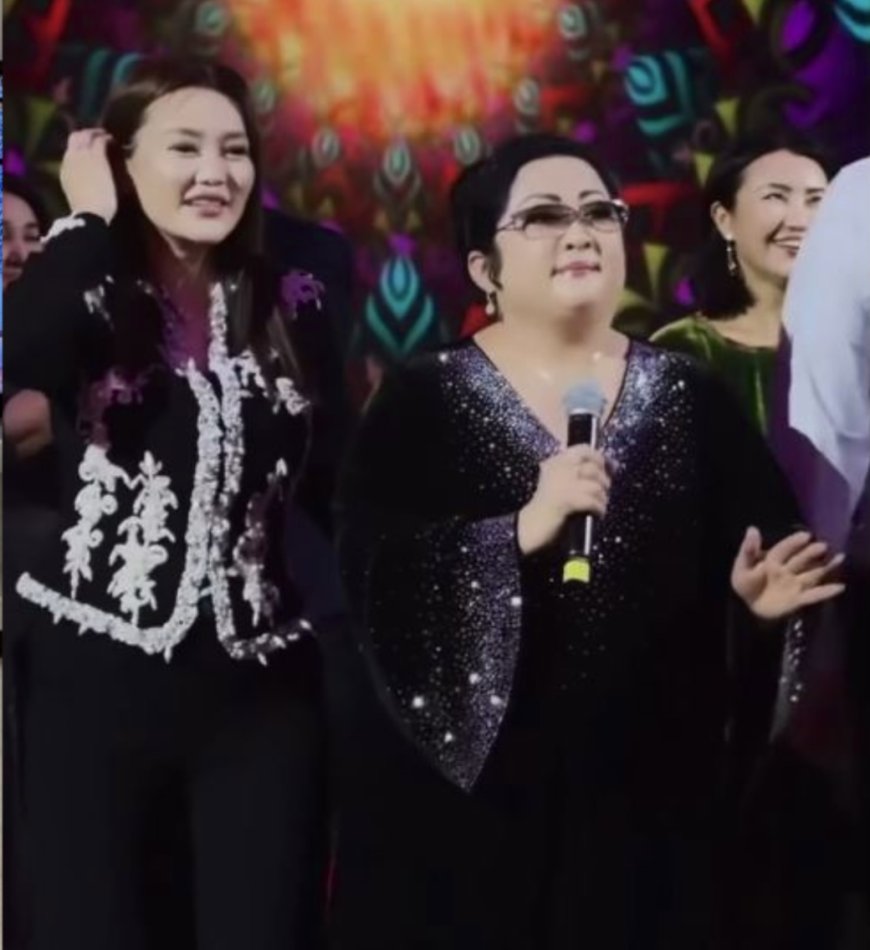 Ерке Есмахан Мақпал Жүнісоваға мерекелік сыйлық тарту етті (Видео)