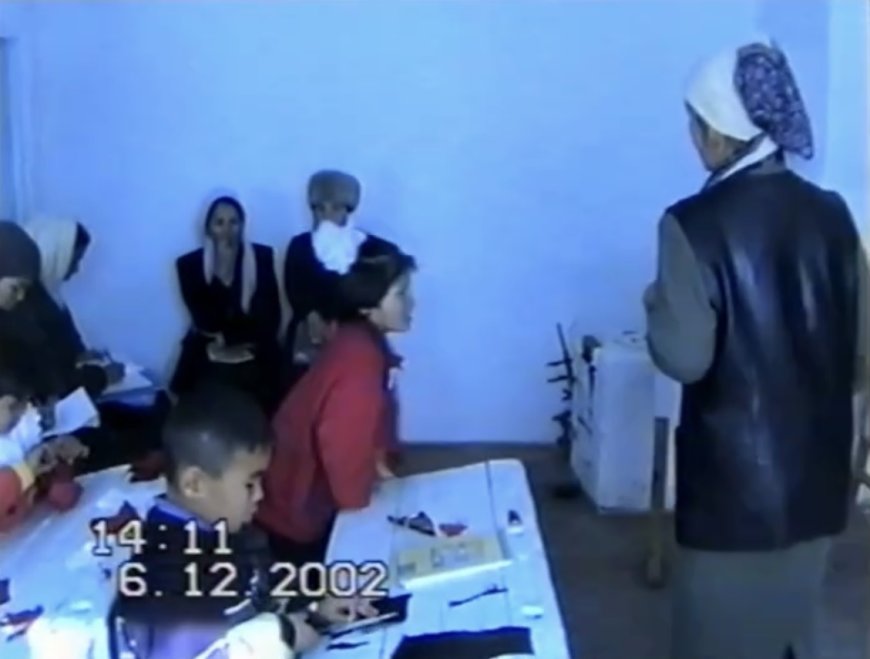 Желіде 23 жыл бұрын түсірілген мектептегі бейнежазба тарады